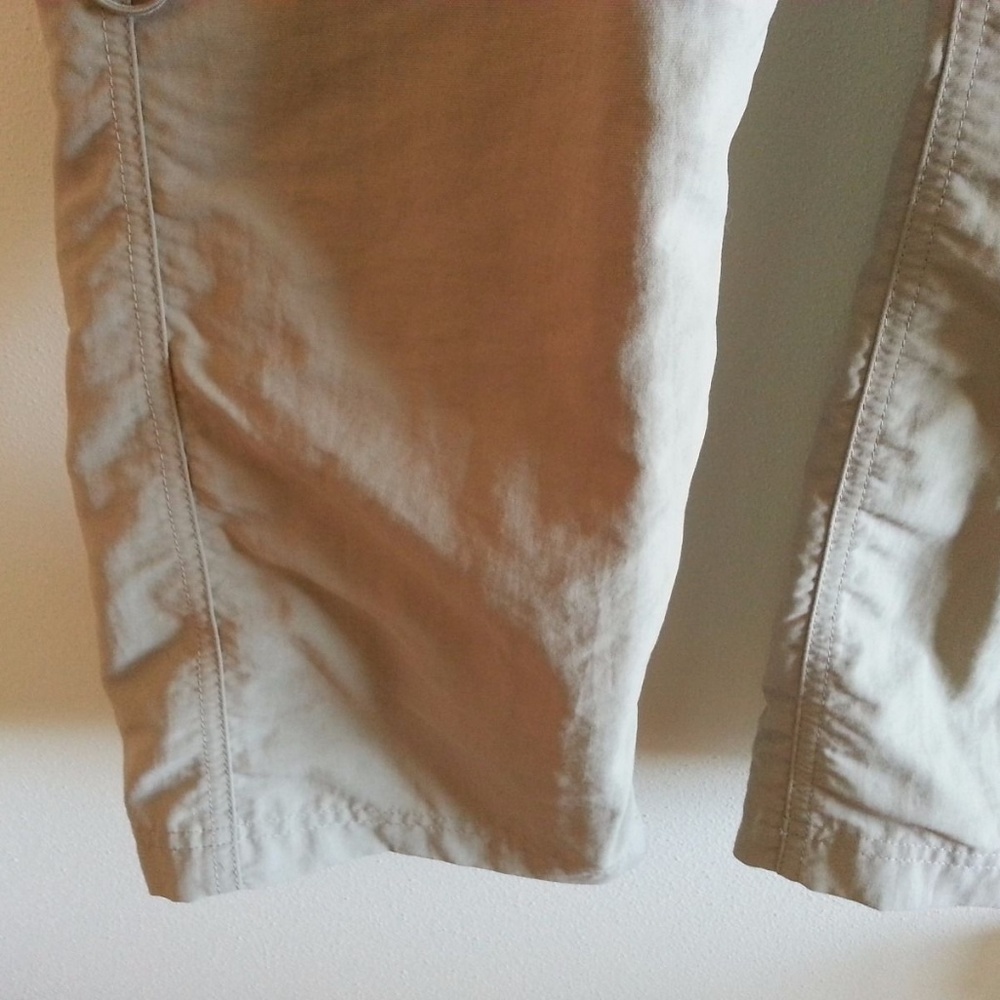 North Face khaki pants, zip off shorts - womens 10 - Picture 3 of 7